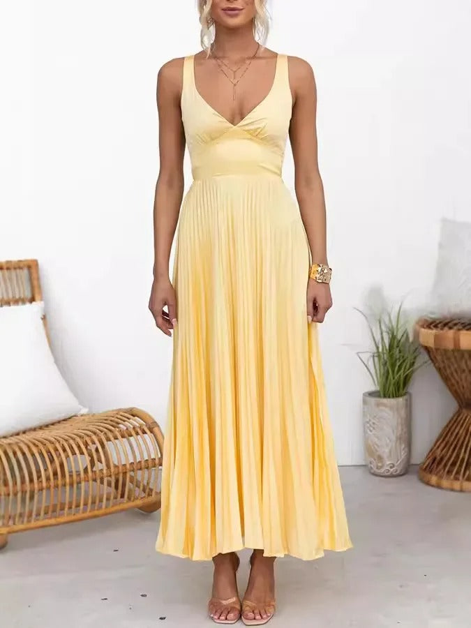 Robe plissée jaune à col en V DESCRIPTION