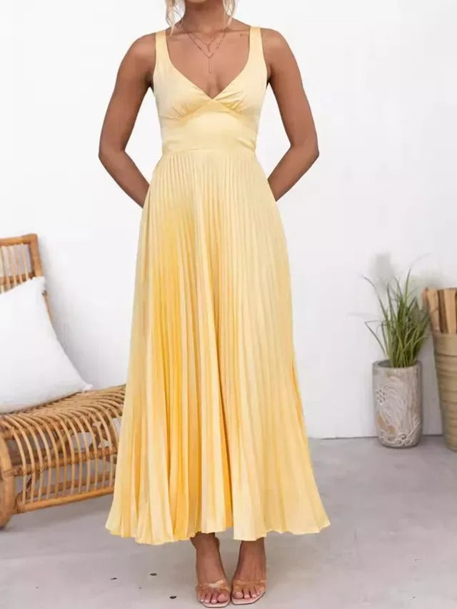 Robe plissée jaune à col en V DESCRIPTION