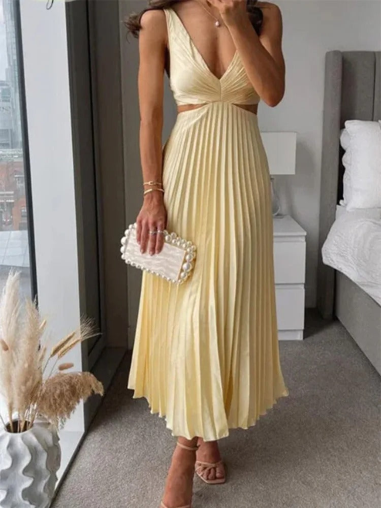 Robe Fluide à Fente et Taille Sculptée